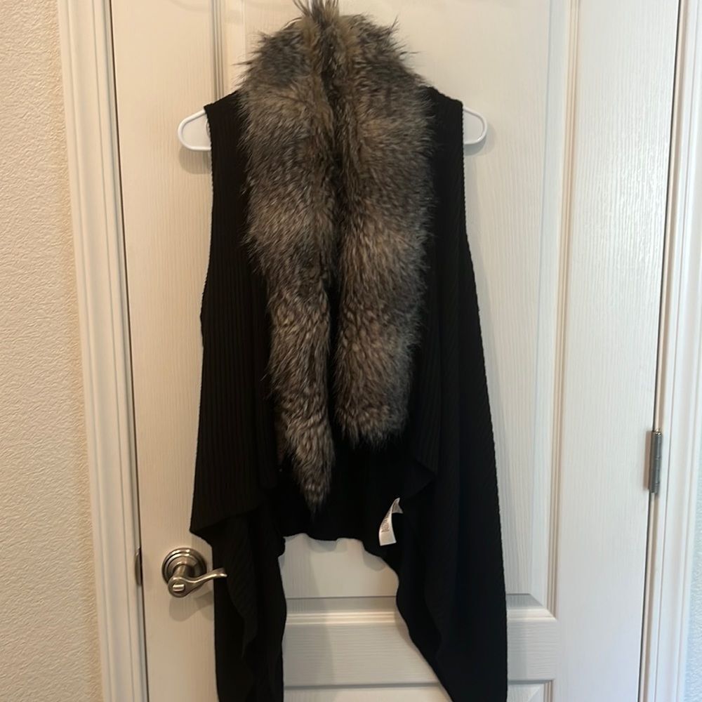 Splendid fur wrap size small